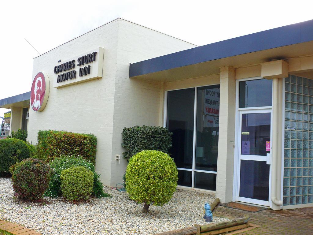 ווסט וויאלונג Charles Sturt Motor Inn מראה חיצוני תמונה