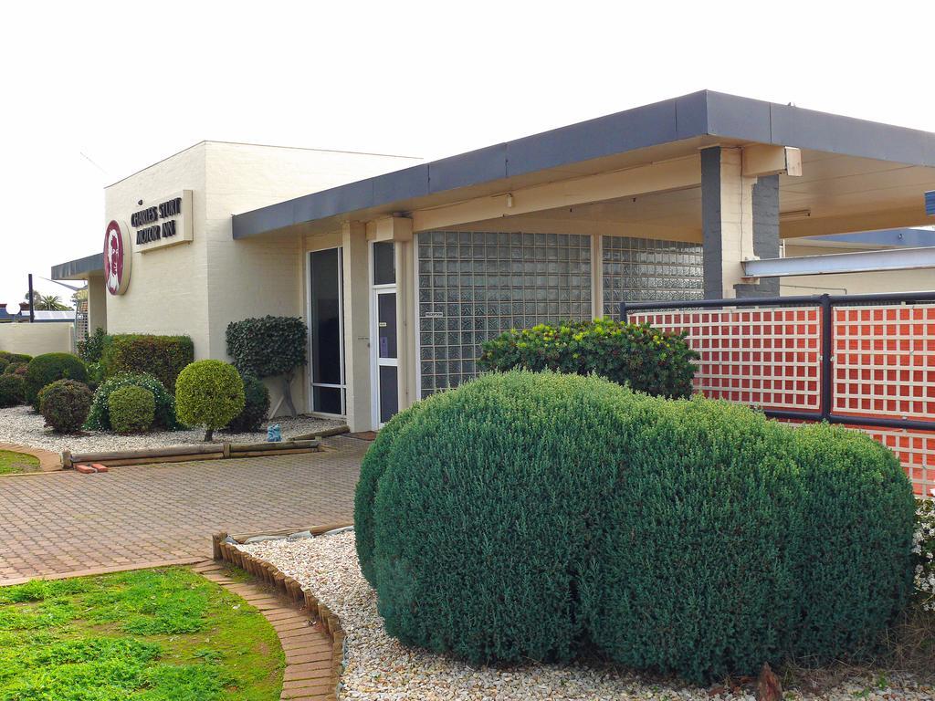 ווסט וויאלונג Charles Sturt Motor Inn מראה חיצוני תמונה